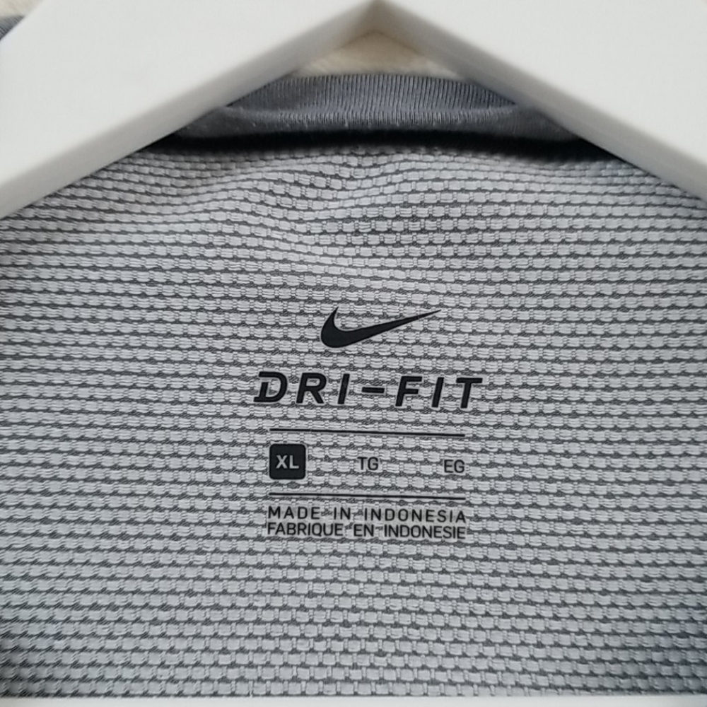 Dri-Fit Shirt - Picture 2 of 5